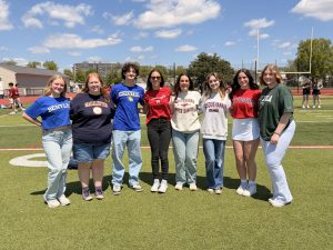 The drama club seniors pose for a photo